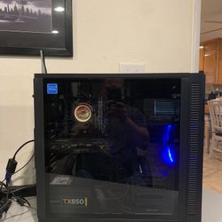 Ryzen 5 Custom with 6 Cores Hyperthreaded and 8 GB Radeon Graphics