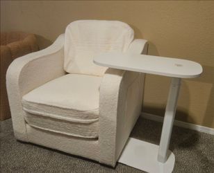 Swivel with stand desk