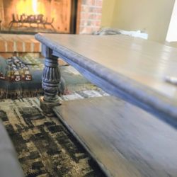 Gorgeous Vintage Style Coffee Table! 