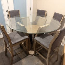 Round Dining Table