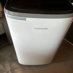 Window AC Unit 