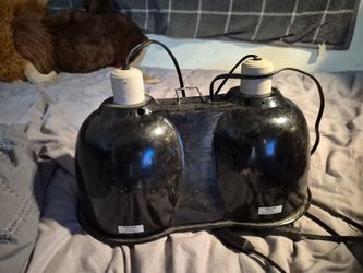 Dual Dome Reptile Heat Lamp Fixture