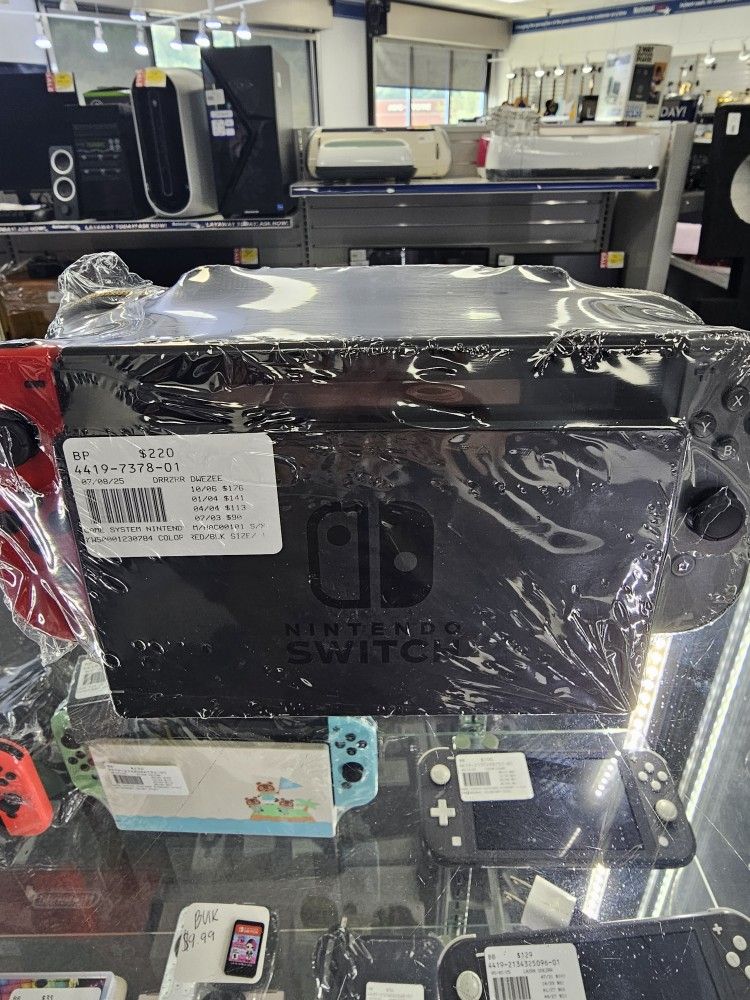 Nintendo Switch With Extra Controller and Case. ASK FOR RYAN. #4(contact info removed)-01