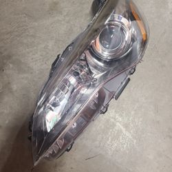 Headlight Toyota Camry OEM