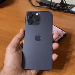 iPhone 14 Pro Max UNLOCKED