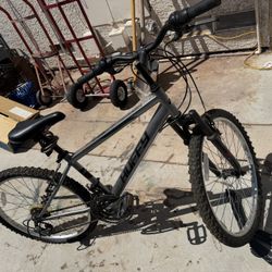 Huffy Rock Creek Mountain Bike – 18-Speed – Front Suspension – Great Condition