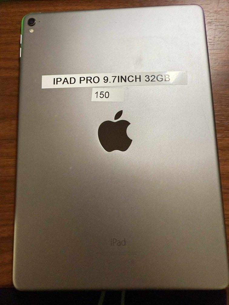 Ipad Pro 9.7 In 32gb WiFi Perfect Condition For $149.99