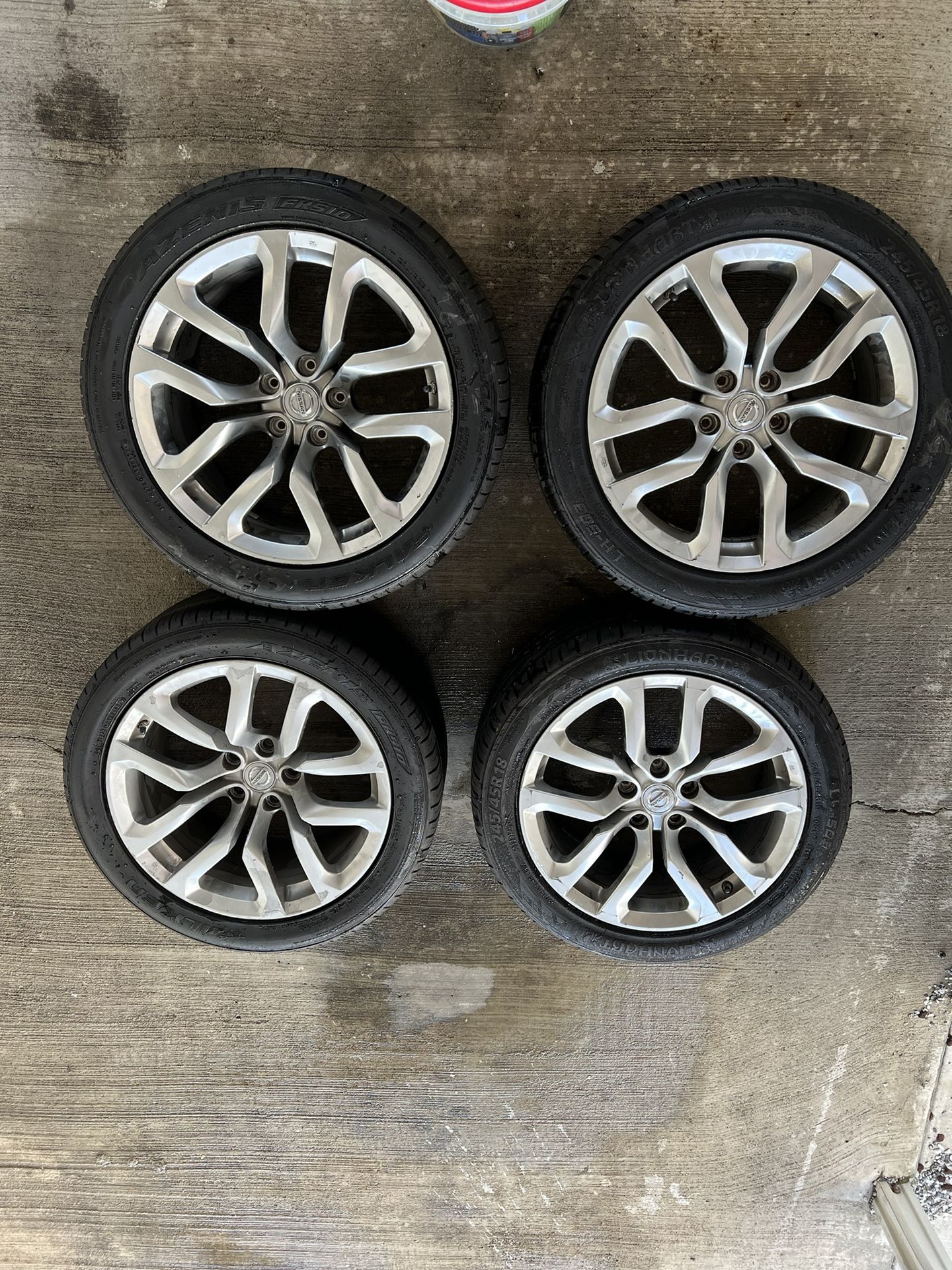 370z Stock Wheels