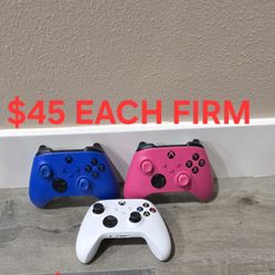 XBOX ONE CONTROLLERS, GREAT CONDITION, FIRM PRICE, READ DESCRIPTION