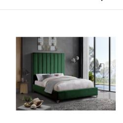Wayfair Velvet Forest Green Upholstered Platform Queen Size Bed