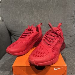Nike 270