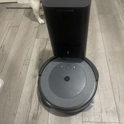 iRobot Roomba i3 