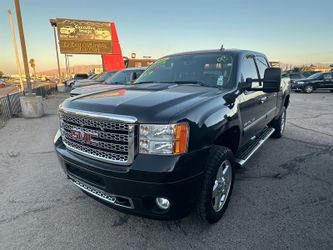 2011 GMC Sierra 2500HD Denali