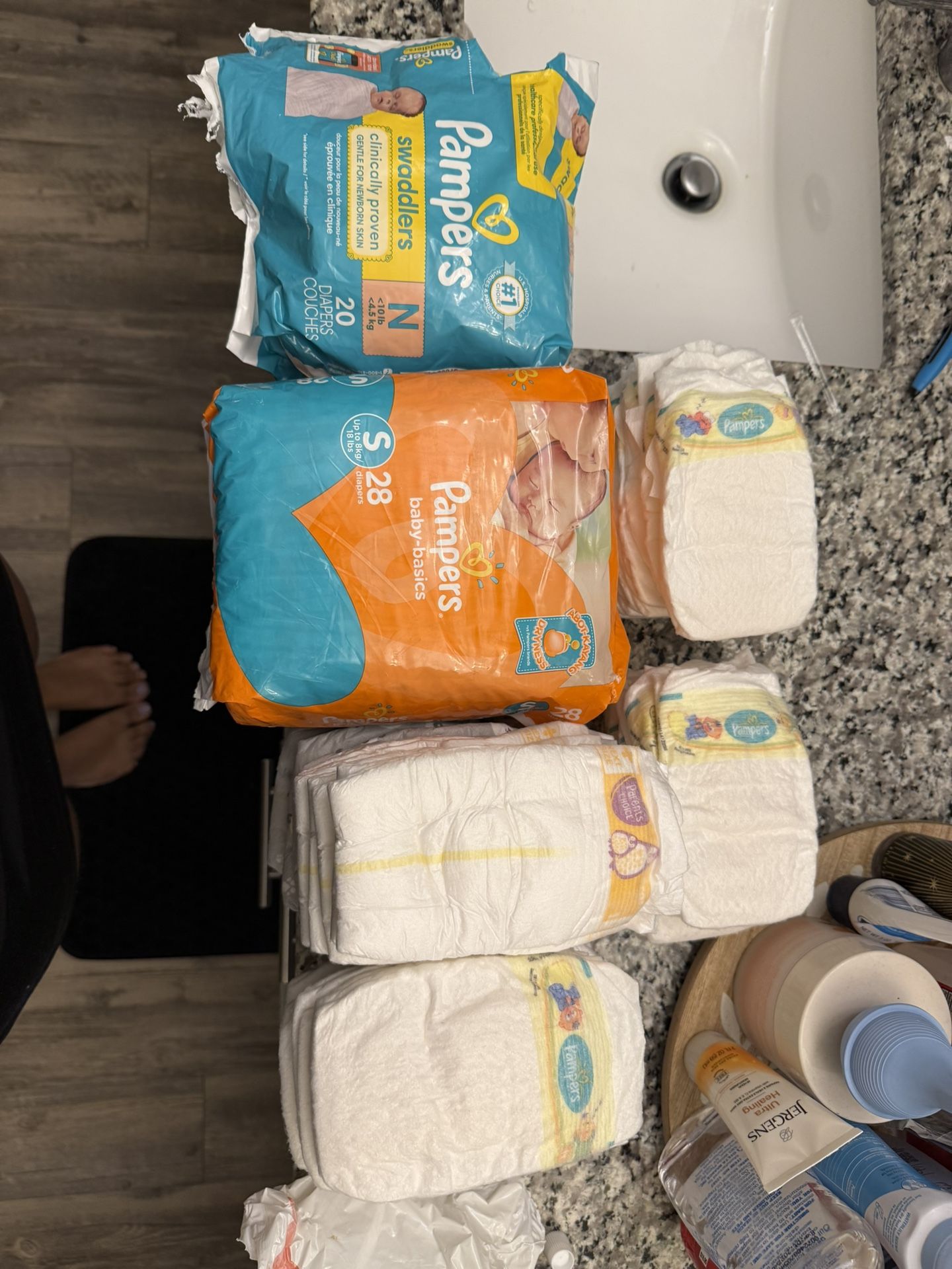 FREE!! Newborn Diapers.