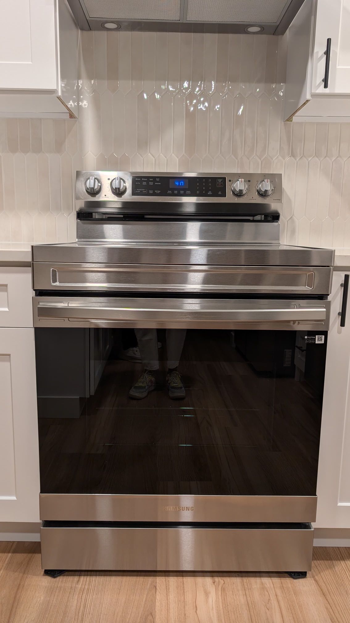 6.3 cu. ft. Smart Freestanding Electric Range with No-Preheat Air Fry & Convection in Stainless Steel