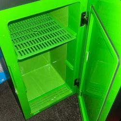 Mini Xbox Fridge ( New)