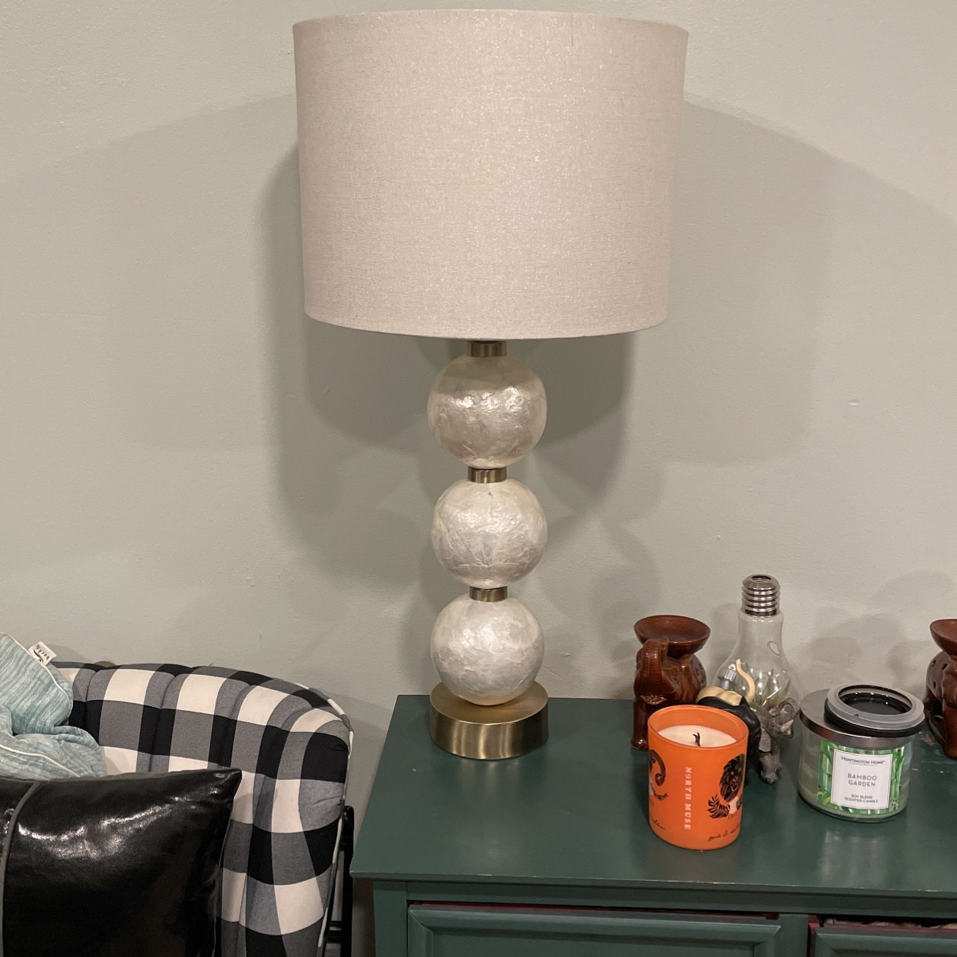 Pearl Lamp