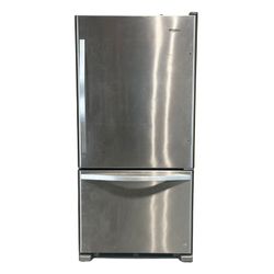 Whirlpool - 33" 22 cu. ft. Bottom-Freezer Refrigerator with SpillGuard Glass Shelves - Stainless Steel