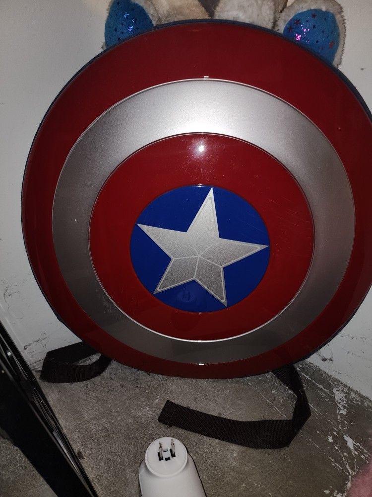 Captain America Sheld Packback