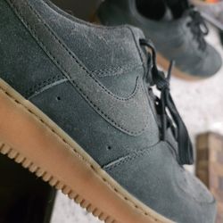 Nike Air Force 1 07 LV8 Suede Outdoor Green