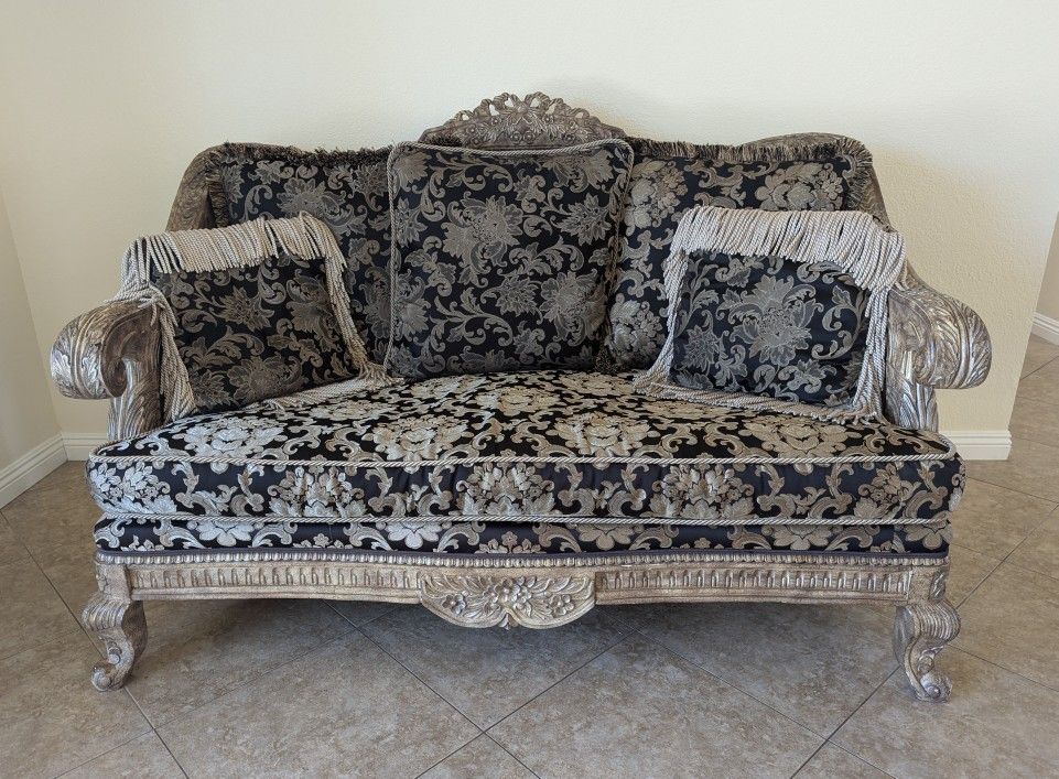 Sofa & Loveseat