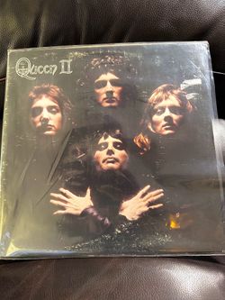 Awesome 👏!! Queen II 1974 Original Vinyl LP – Elektra EKS-75082 – Vintage Queen Record !