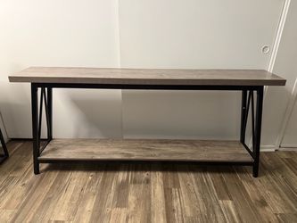 Entryway living room table