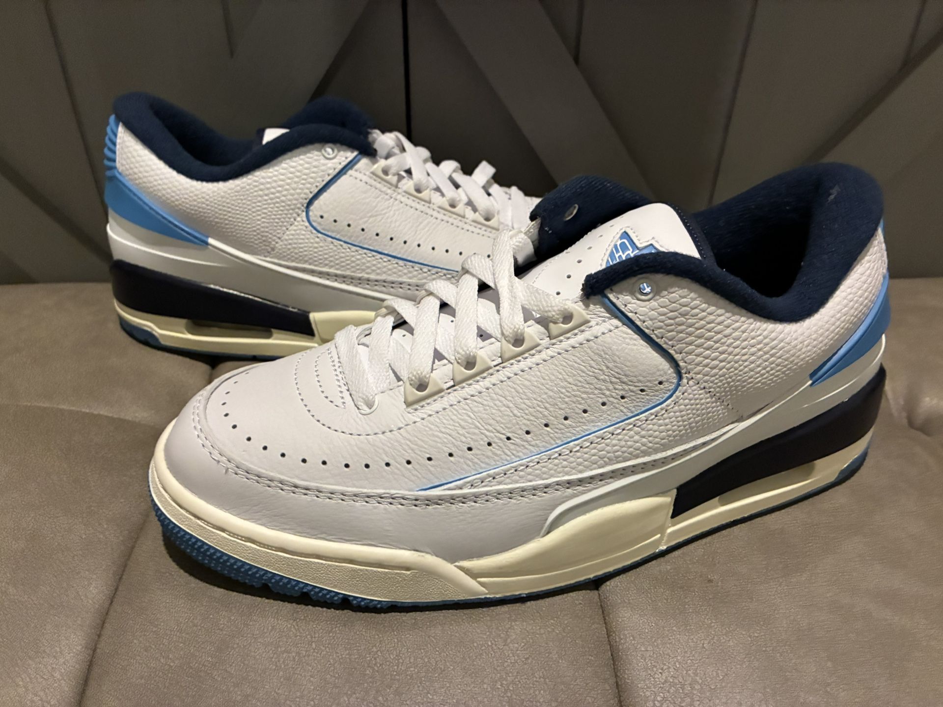 Nike Air J 2/3