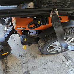 QUANTUM Edge 2.0 Mobility Scooter (Priced For Quick Sell Or Trade)