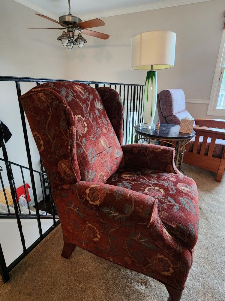 Wingchair recliner