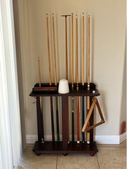 Free-standing billiard/pool table  rack,  with cues and accessories
