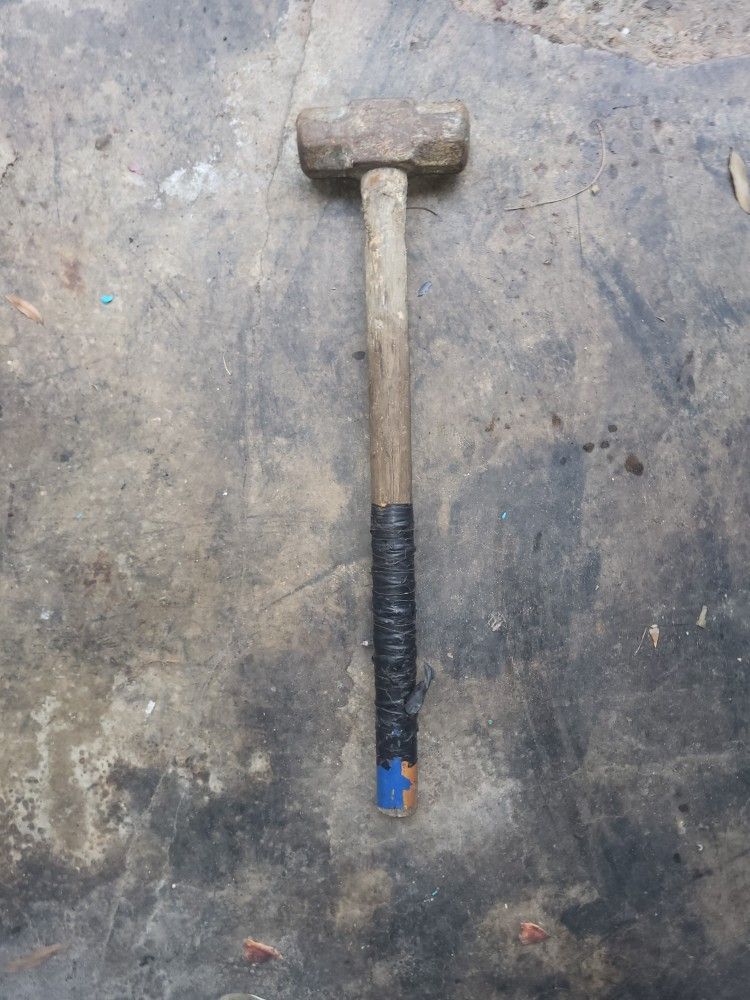 6 Lb Sledge Hammer With 25" Wooden Handle