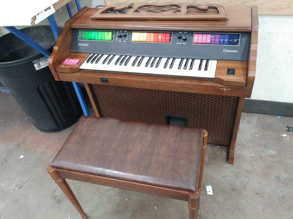 Kimball Caravan, C3 Entertainer Electric Organ