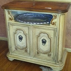 Vintage Wood Buffet , Nice Condition, $175
