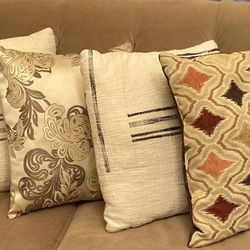 Set Of 5 Pillows