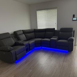 Brand New Power Reclining sectional Sofa / Sofa Sección Reclinable Nuevo a Estrenar …. Fast 🚚