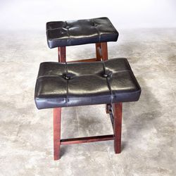 FS:  Leather Bar Stool chairs ( 2 Pcs )