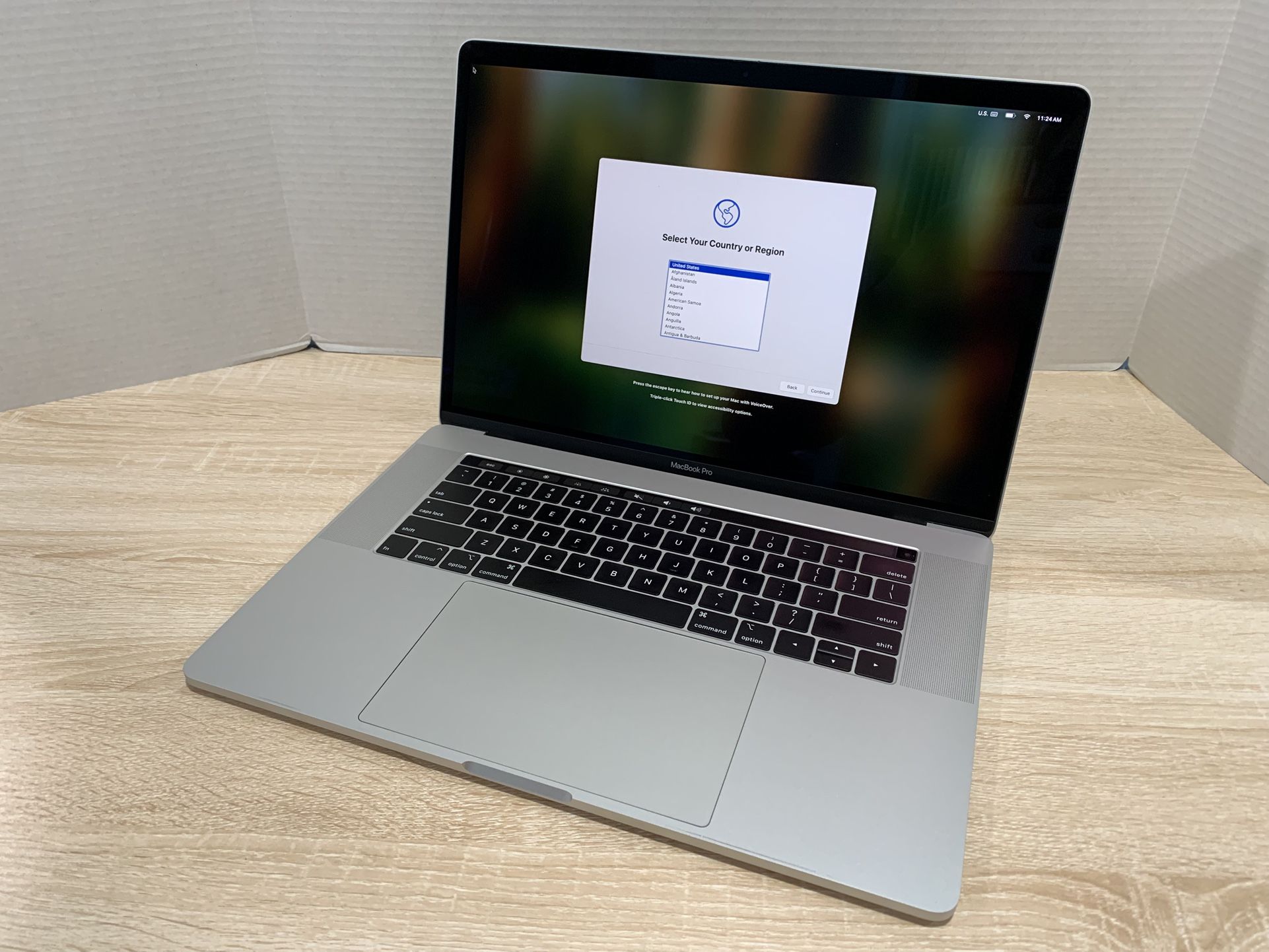 $480, 32GB RAM/512GB SSD, 2019 MacBook Pro 15", 6-Core i7, $3189 org retail