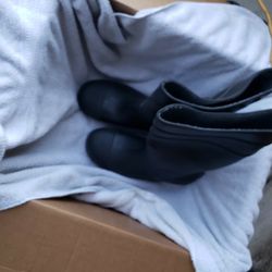 Brand New Rubber Boots Size 10