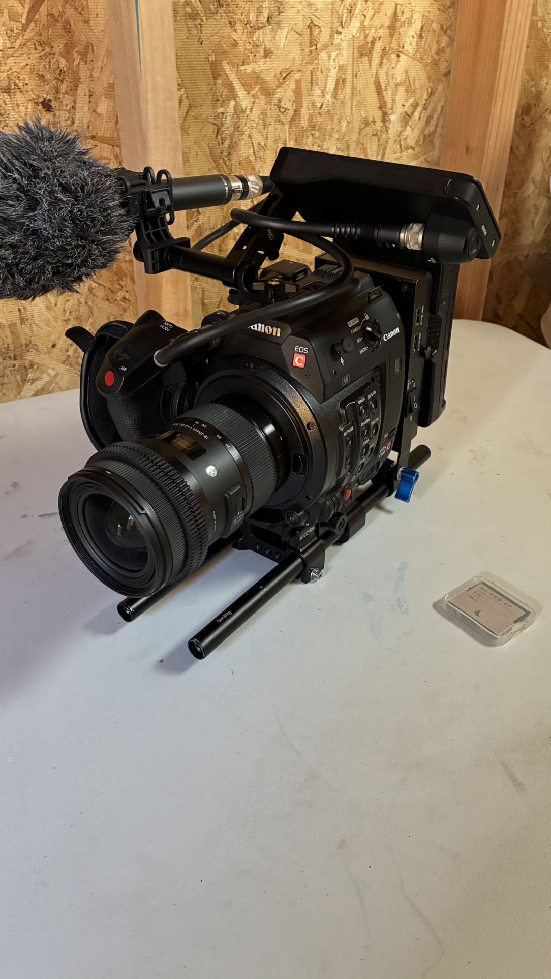 Canon C200 Cinema Camera Sigma 18-35mm AngelBird 1TB Cfast 2.0 Rode NTG-2 XLR Mic