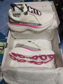 Allswifit 9.5 Womens Tennis shoes