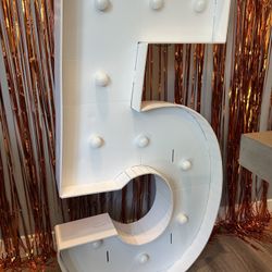 Number 5 Light Up Marquee 4 Ft