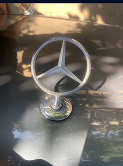 Hood Emblem For Mercedes Benz