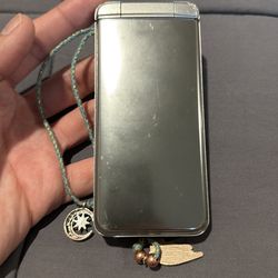 Japanese flip phone KYOCERA A202kc UNLOCKED