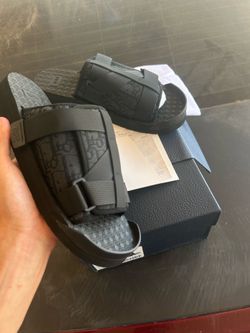 Dior slides