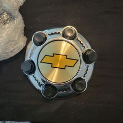 99-06 Chevy Silverado Center Caps