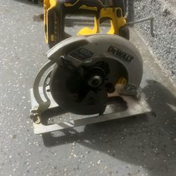 Dewalt Saw