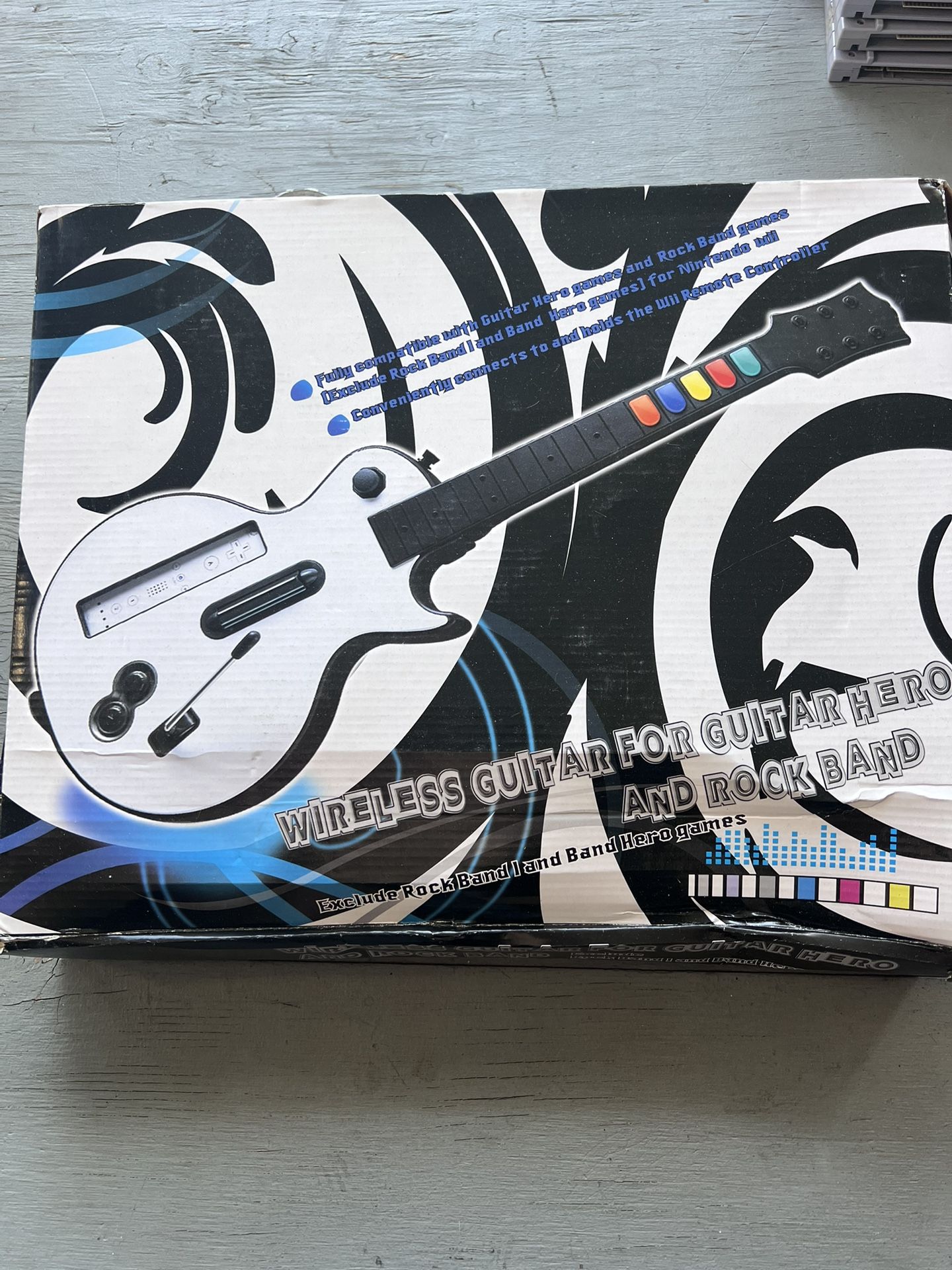 Gametime Buddies White Wireless Guitar For Guitar Hero And Rock Band