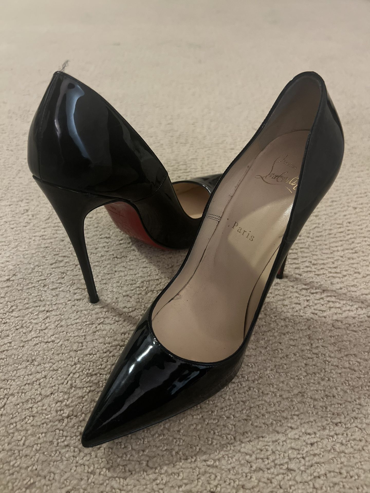 [Authentic] Christian Louboutin “So Kate” Patent Pointed-Toe Red Sole Pump