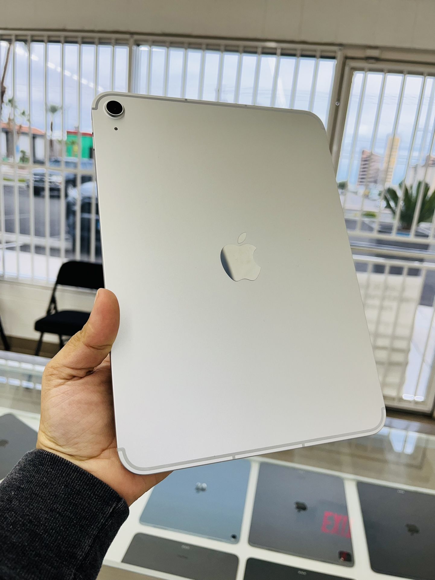 iPad A16 WiFi And Cellular